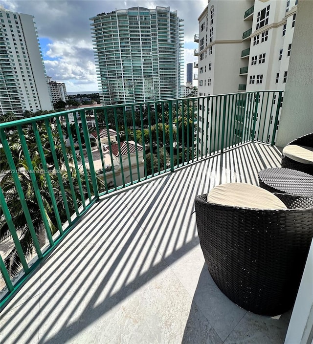 19900 E Country Club Dr Unit 1012, Aventura, FL 33180 - balcony with a view of city