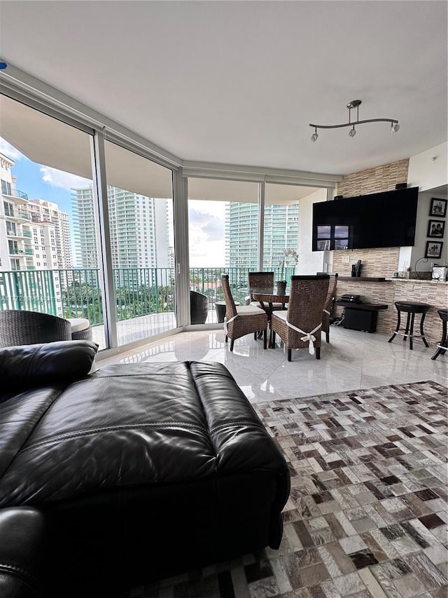 19900 E Country Club Dr Unit 1012, Aventura, FL 33180 - living area featuring a view of city