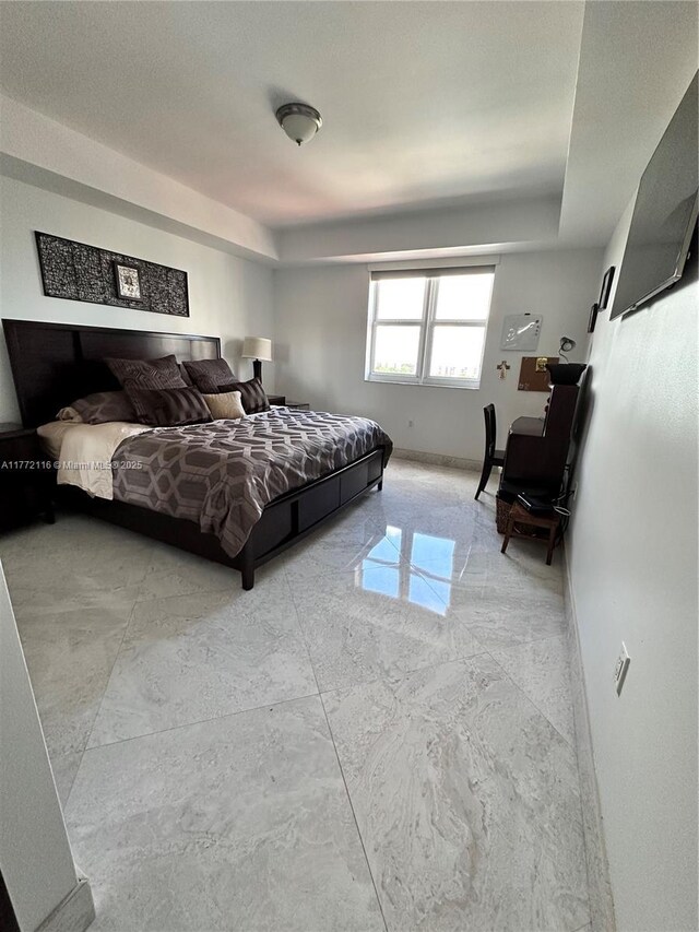 19900 E Country Club Dr Unit 1012, Aventura, FL 33180 - bedroom featuring baseboards
