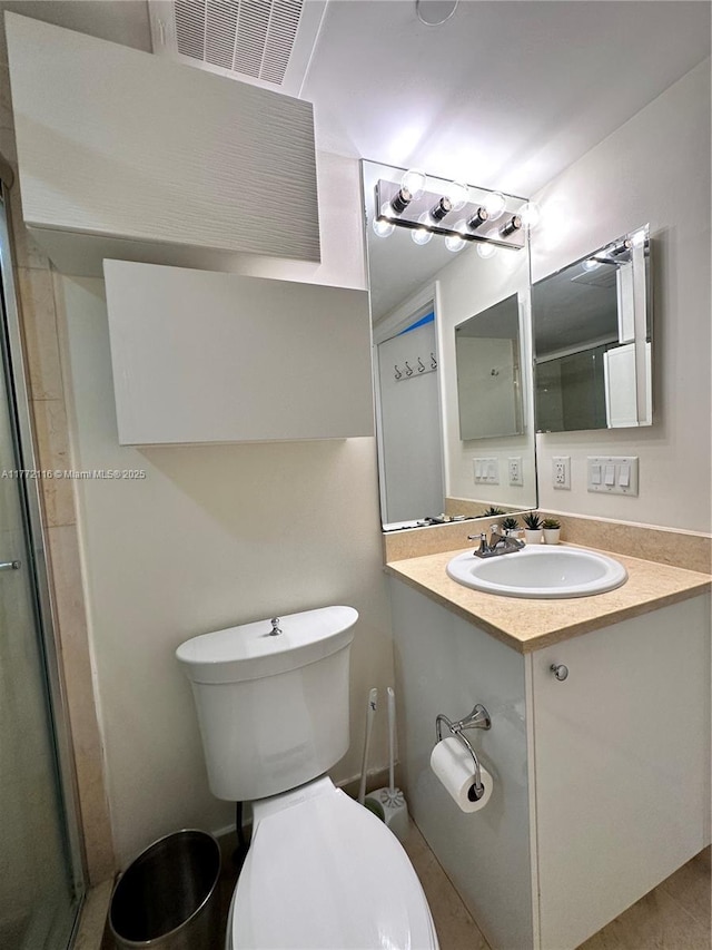 19900 E Country Club Dr Unit 1012, Aventura, FL 33180 - bathroom with toilet, vanity, a shower with shower door, and visible vents