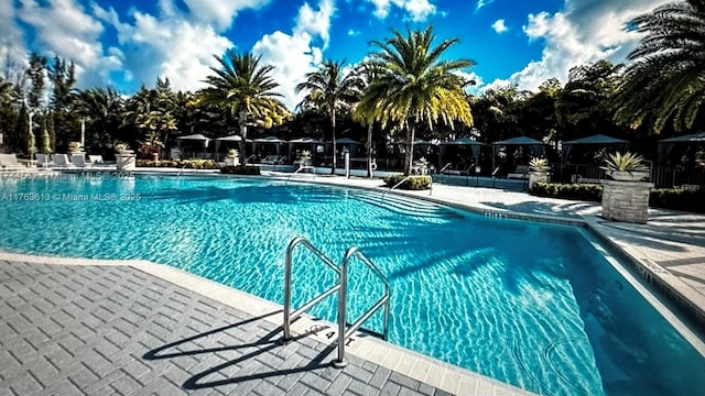 10407 NW 82nd St Unit 9, Doral, FL 33178 - view of community pool