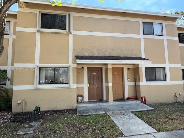9491 N Palm Cir N Unit 9491, Pembroke Pines, FL 33025 - multi unit property featuring stucco siding