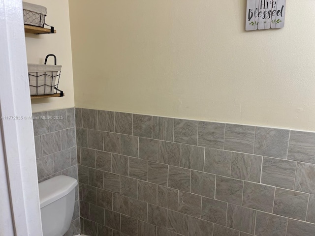 9491 N Palm Cir N Unit 9491, Pembroke Pines, FL 33025 - bathroom with toilet