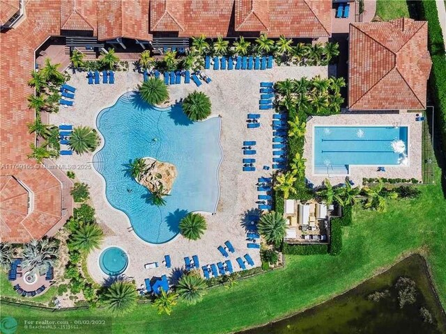 birds eye view of property
