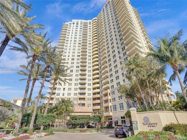 19501 W Country Club Dr Unit 1006, Aventura, FL 33180 - view of building exterior