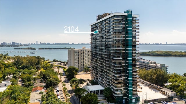 view of water feature with a city view