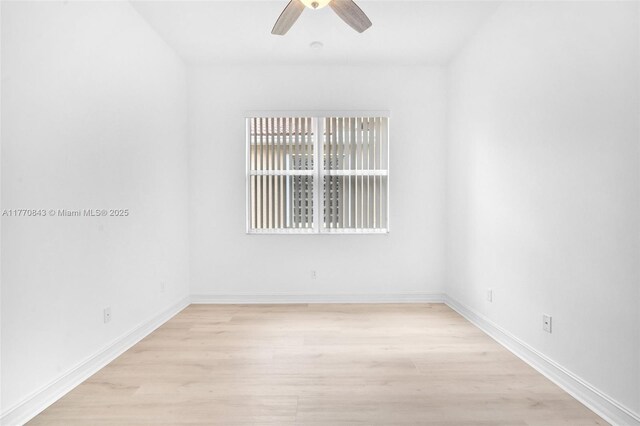 6843 Montrose Way, Boynton Beach, FL 33437 - unfurnished room with light wood-style flooring, ceiling fan, and baseboards