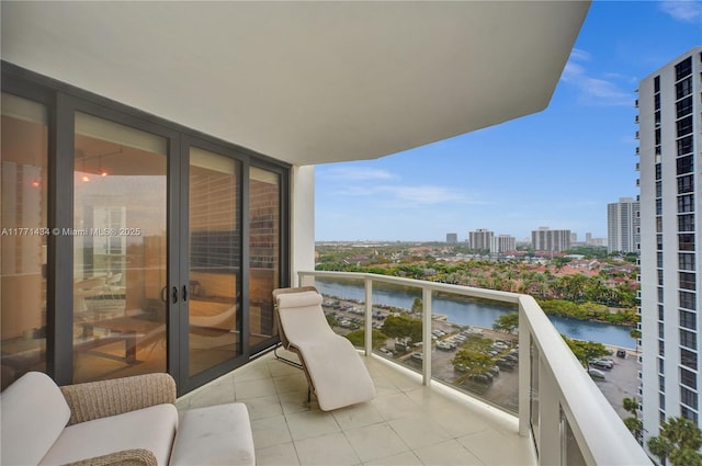 20281 E Country Club Dr Unit 1002, Aventura, FL 33180 - balcony featuring a water view and a view of city