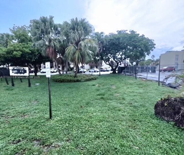 8920 Palm Tree Ln Unit 8920, Pembroke Pines, FL 33024 - view of community
