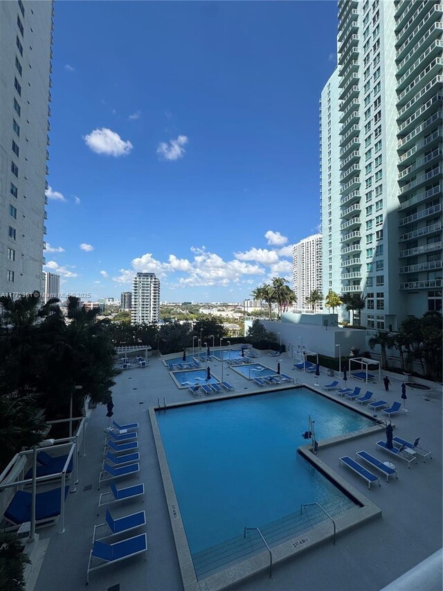 1800 N Bayshore Dr Unit 1404, Miami, FL 33132 - community pool with a view of city
