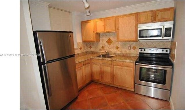 1801 S Treasure Dr Unit 214, North Bay Village, FL 33141 - photo 7