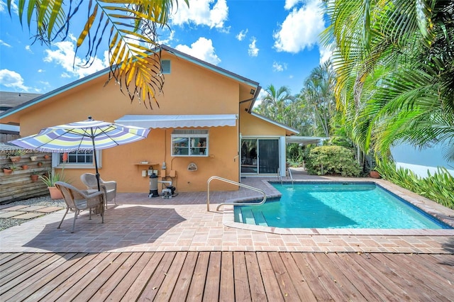 5660 SW 99th Ln, Cooper City, FL 33328 - outdoor pool featuring a patio area