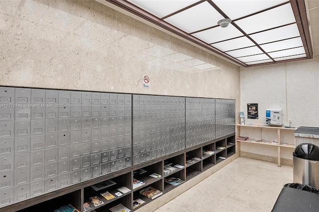300 Bayview Dr Unit 308, Sunny Isles Beach, FL 33160 - surrounding community with mail area