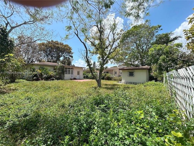 3401 SW 14th St, Miami, FL 33145 - view of yard