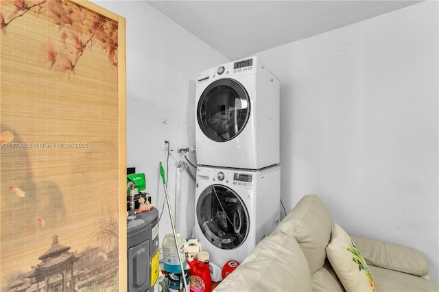 519 SW 88th Pl E, Miami, FL 33174 - washroom featuring estacked washer and dryer