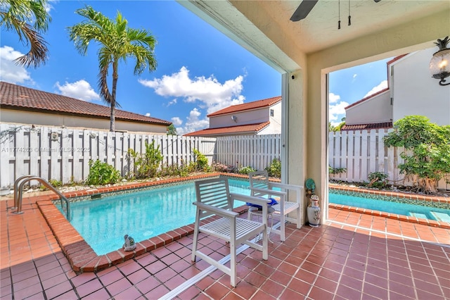 519 SW 88th Pl E, Miami, FL 33174 - view of swimming pool with ceiling fan, a fenced backyard, and a patio area