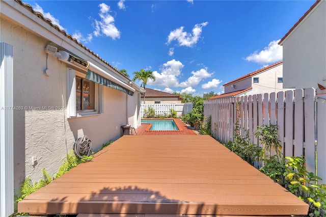 519 SW 88th Pl E, Miami, FL 33174 - deck with a fenced backyard