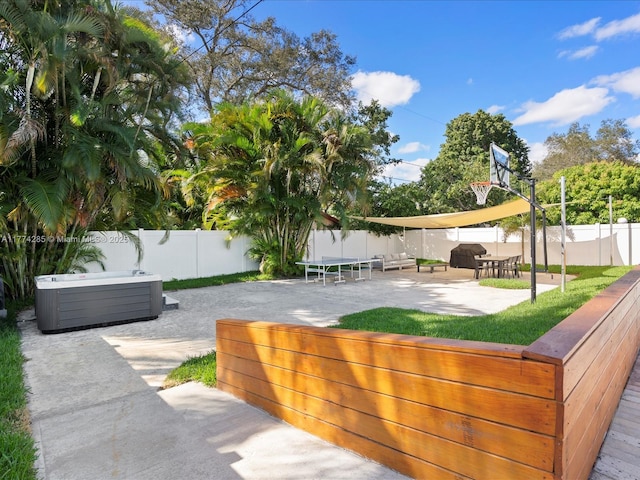 4991 SW 29th Way, Dania Beach, FL 33312 - view of home's community featuring a fenced backyard and a patio area