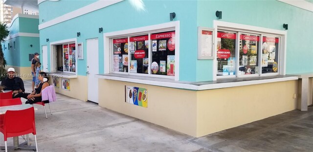 1950 S Ocean Dr Unit 6G, Hallandale Beach, FL 33009 - view of patio