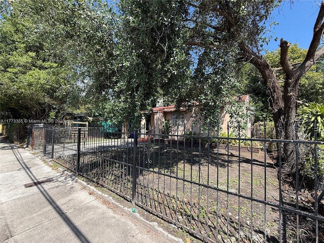 1239 NW 31st St, Miami, FL 33142 - photo 4