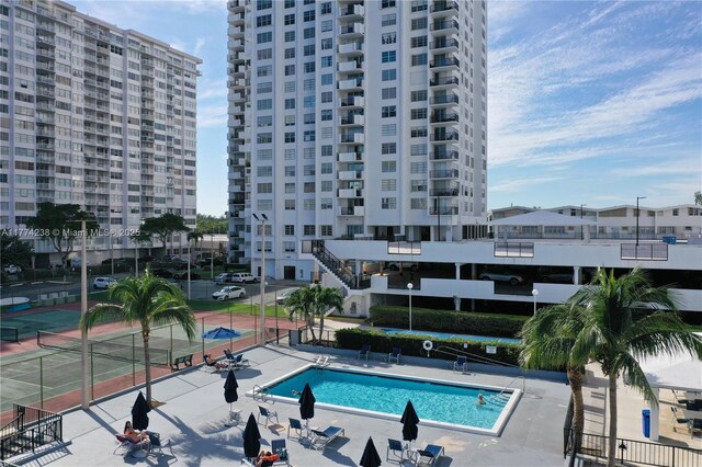 2780 NE 183rd St Unit 1606, Aventura, FL 33160 - community pool with fence