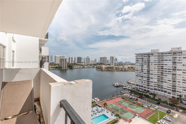 2780 NE 183rd St Unit 1606, Aventura, FL 33160 - property view of water with a city view