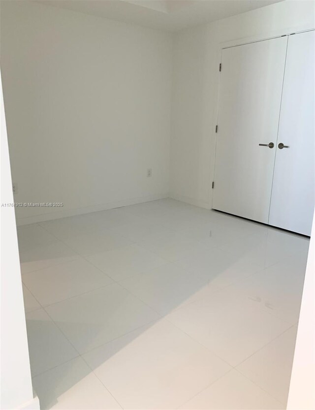 851 NE 1st Ave Unit 3905, Miami, FL 33132 - view of tiled spare room