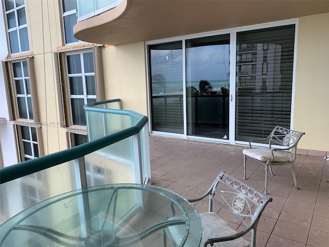 balcony featuring outdoor dining space