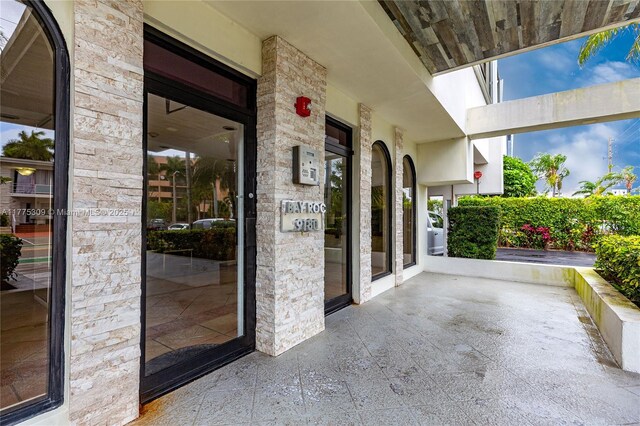 9180 W Bay Harbor Dr Unit 5C, Bay Harbor Islands, FL 33154 - view of patio / terrace
