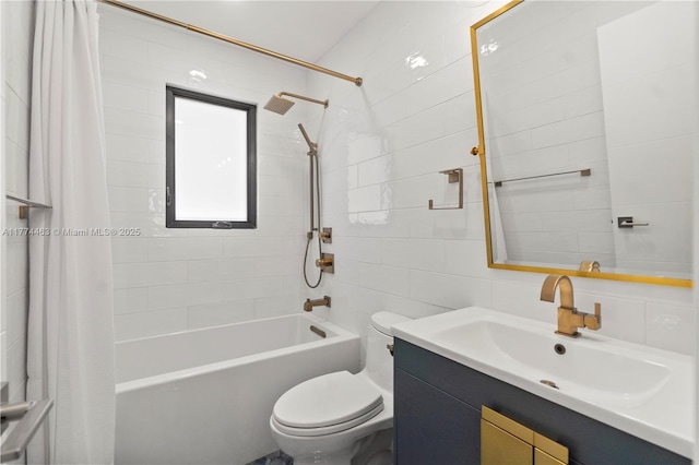 full bath featuring shower / bathtub combination with curtain, vanity, toilet, tile walls, and decorative backsplash