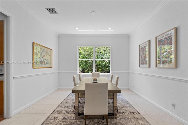 1427 Victoria Isle Dr, Weston, FL 33327 - dining room featuring light tile patterned floors, crown molding, baseboards, and recessed lighting
