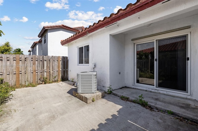 20747 SW 81st Pl Unit 20747, Cutler Bay, FL 33189 - view of patio / terrace with fence and central AC