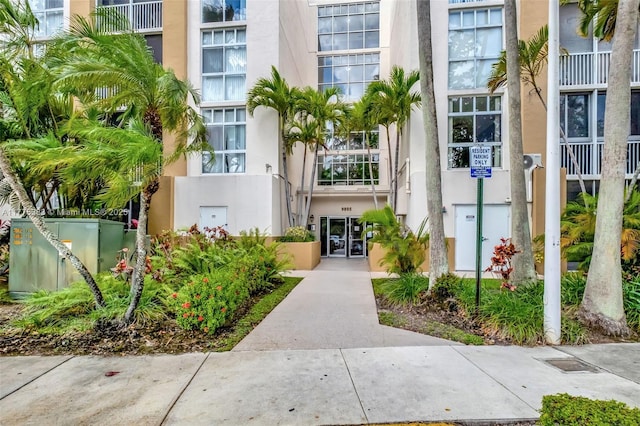9805 NW 52nd St Unit 306, Doral, FL 33178 - view of building exterior