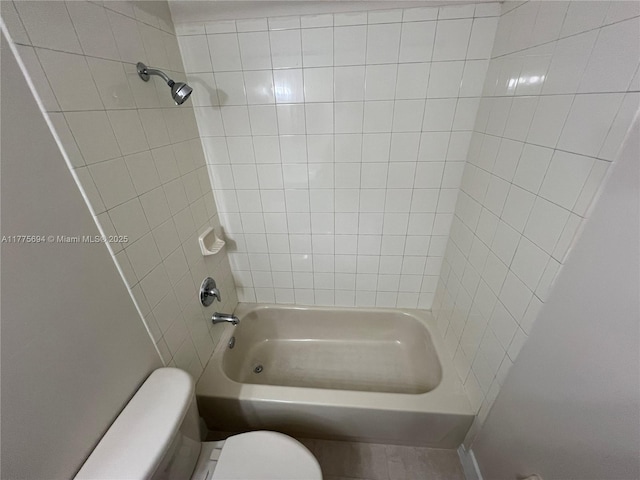 100 SW 15th Ave, Homestead, FL 33030 - full bathroom with toilet and shower / washtub combination