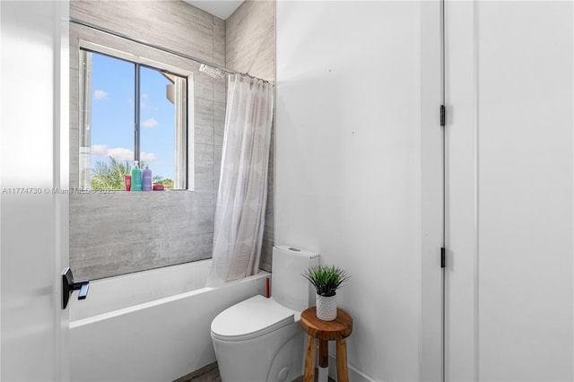 7767 SW 188th St, Cutler Bay, FL 33157 - bathroom featuring toilet and shower / bathtub combination with curtain