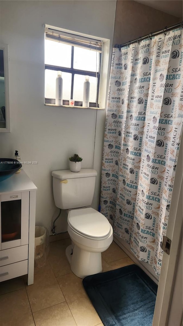 8254 SW 147th Pl, Miami, FL 33193 - full bathroom featuring tile patterned floors and curtained shower