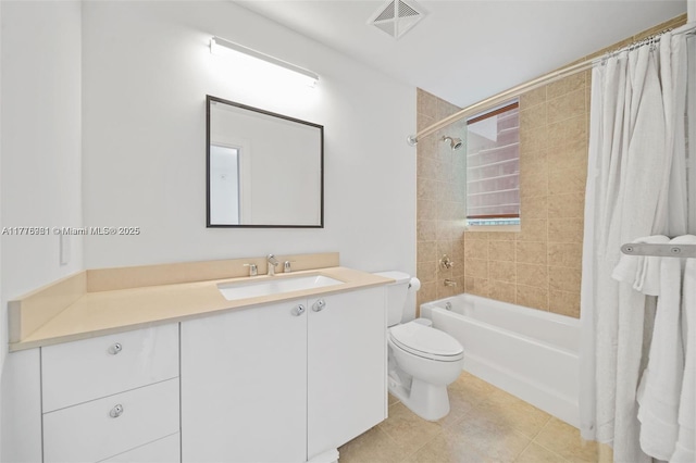 60 SW 13th St Unit 2600, Miami, FL 33130 - bathroom featuring vanity, shower / tub combo, and tile patterned floors