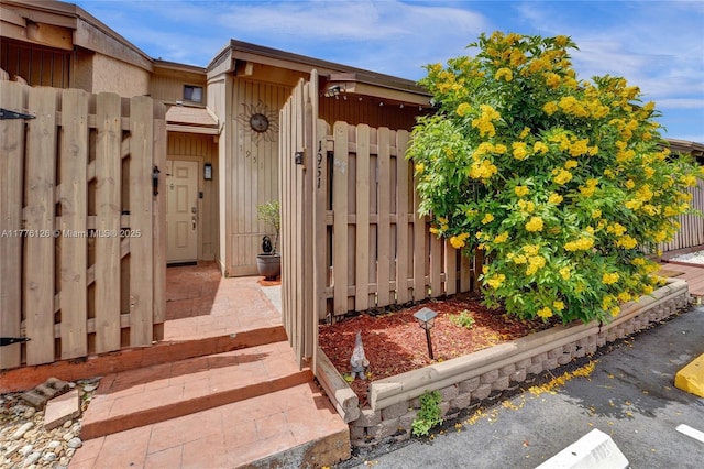 exterior space featuring fence