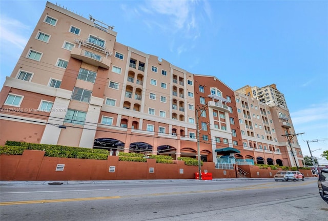 2280 SW 32nd Ave Unit 305, Miami, FL 33145 - view of apartment building / complex