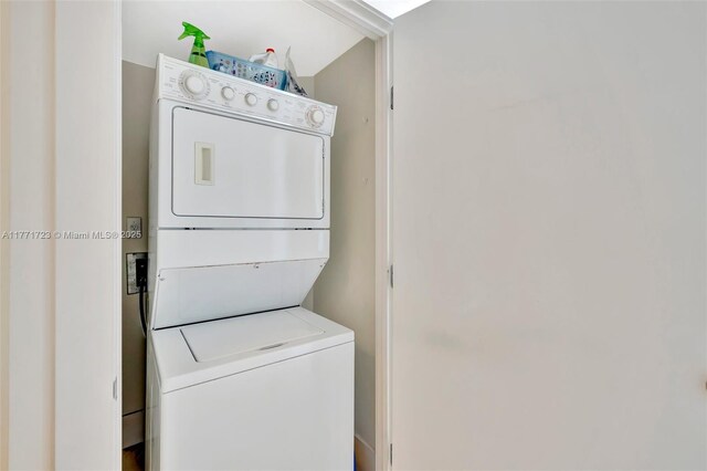 333 Las Olas Way Unit 1007, Fort Lauderdale, FL 33301 - laundry room with stacked washer and clothes dryer