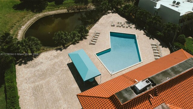 2700 Casita Way Unit 2150, Delray Beach, FL 33445 - aerial view of property and surrounding area with a pool area and a nearby body of water