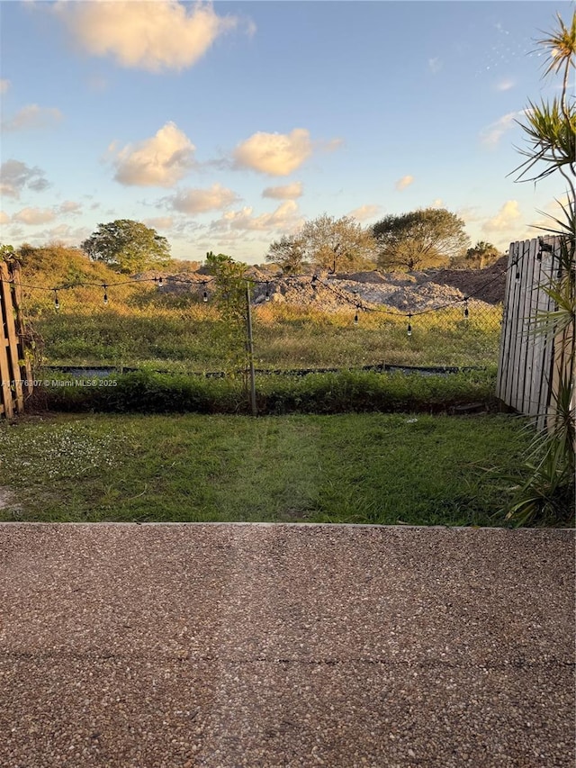 2912 NW 80th Ave, Sunrise, FL 33322 - view of yard