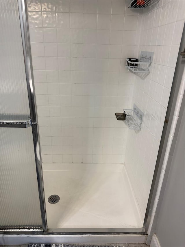 2912 NW 80th Ave, Sunrise, FL 33322 - bathroom with a shower stall