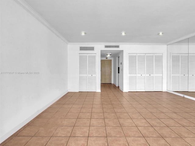 1408 Brickell Bay Dr Unit 816, Miami, FL 33131 - interior space featuring baseboards, ornamental molding, visible vents, and recessed lighting