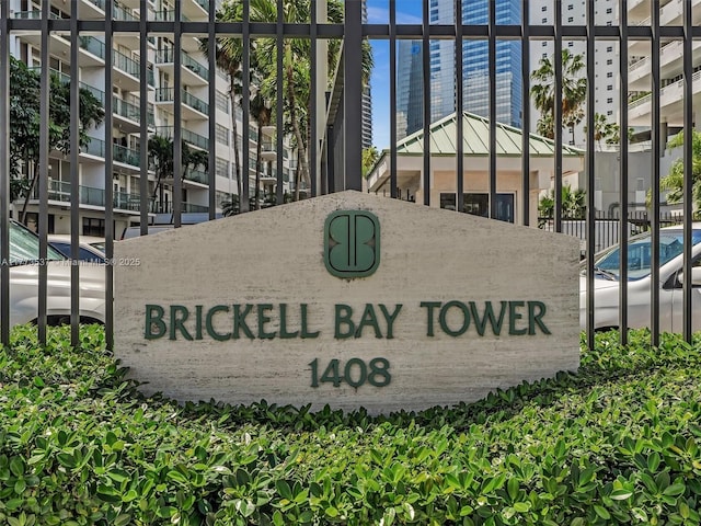 1408 Brickell Bay Dr Unit 816, Miami, FL 33131 - view of community sign