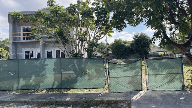 exterior space featuring fence