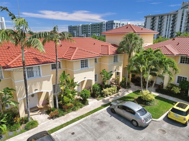 2062 NE 167th St Unit 3-112, North Miami Beach, FL 33162 - view of building exterior