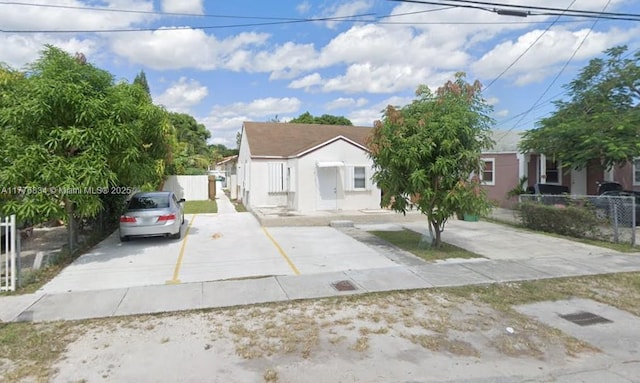 829 NW 113th St, Miami, FL 33168 - photo 1