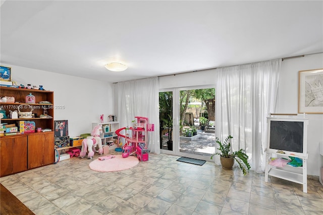 10619 NE 10th Pl, Miami Shores, FL 33138 - view of rec room