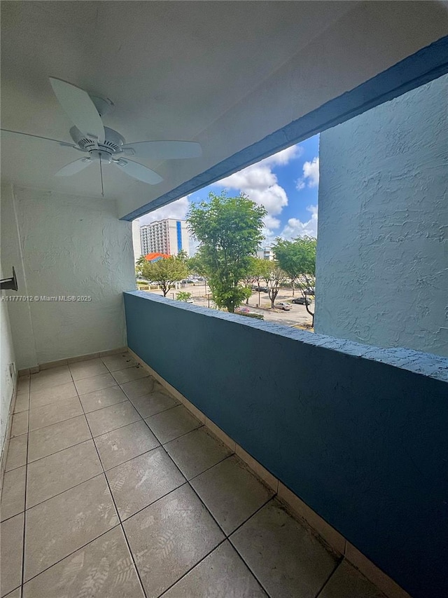 balcony with a ceiling fan